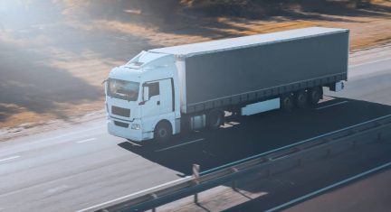 How Trailer Tracking Solutions Can Safeguard Your Assets