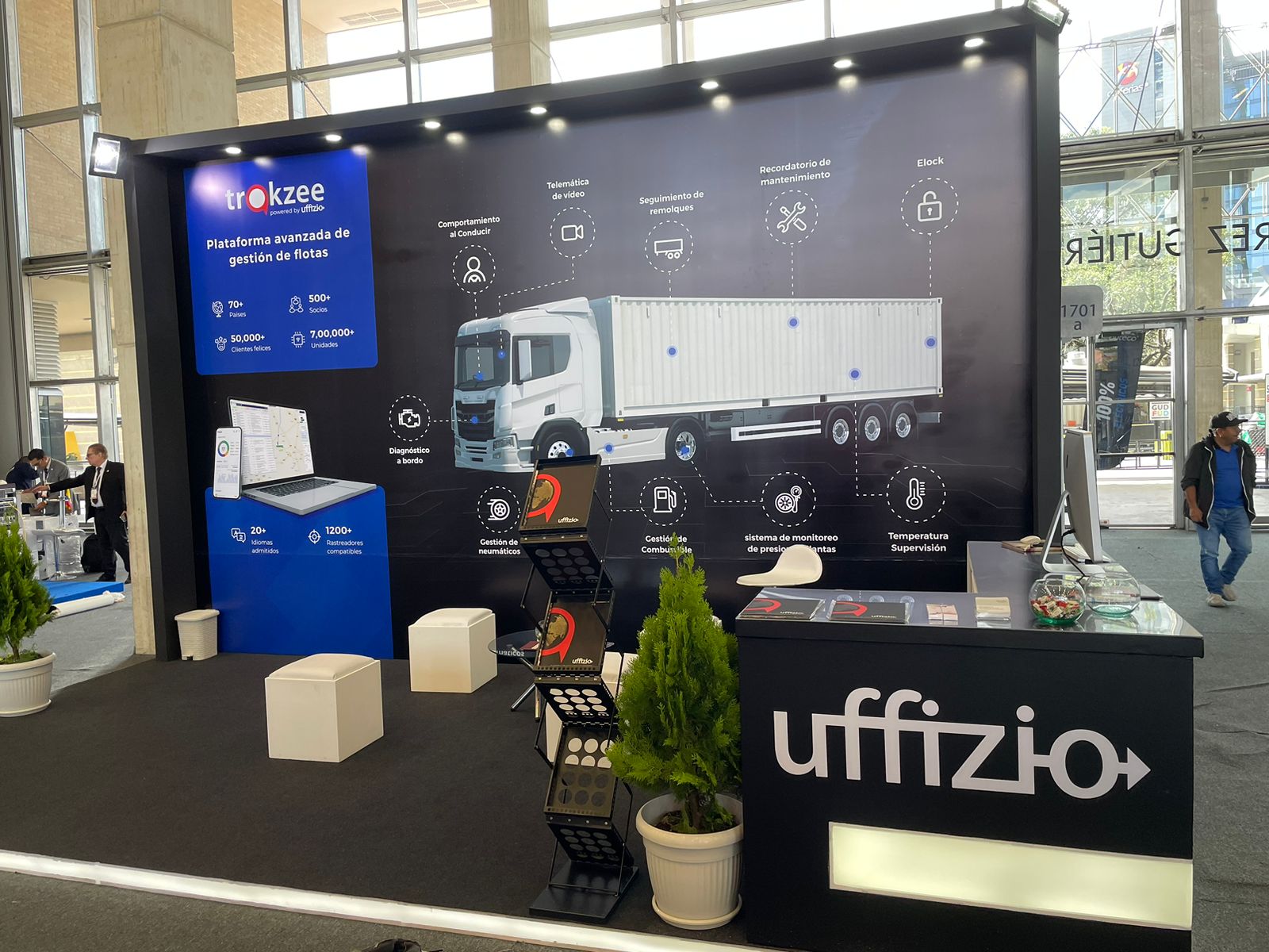 expo-booth-image-of-colombia